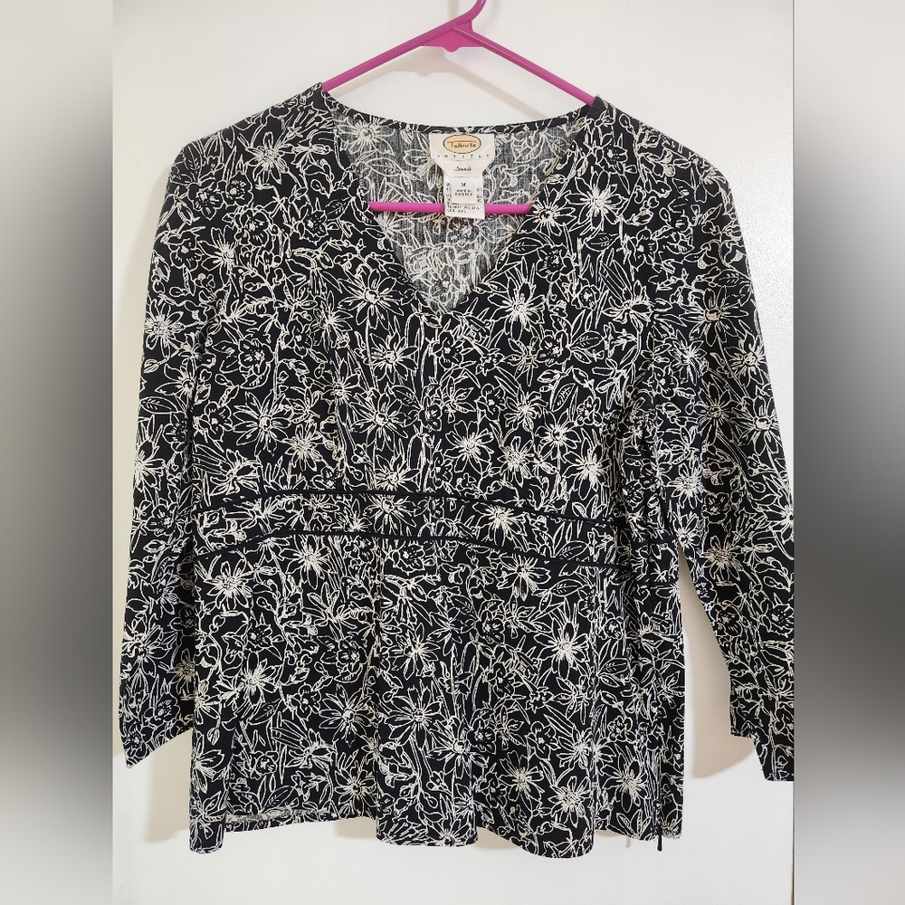 Talbots Petite Black White Floral V-Neck Tunic
